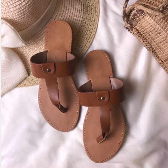 New sandals all sizes available - Picture 2 of 3